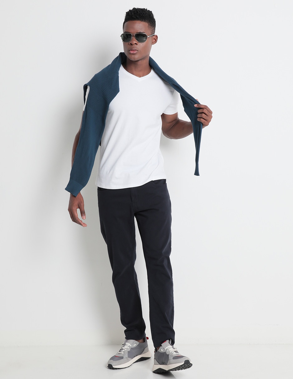 Playera cuello V para hombre 3