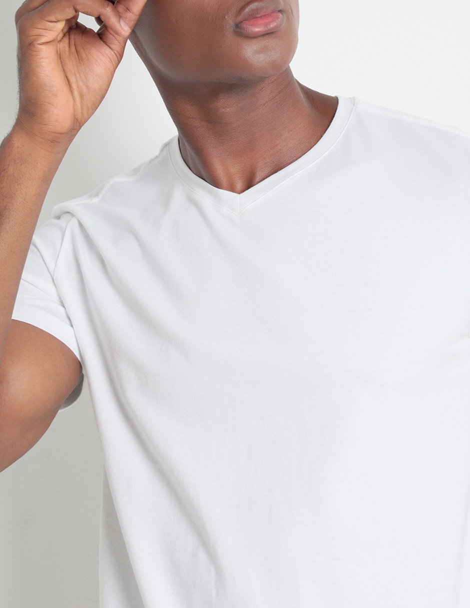 Playera cuello V para hombre 4