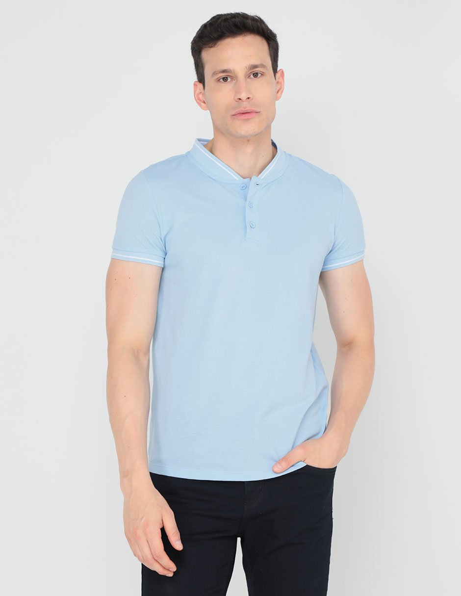 Playera cuello henley para hombre