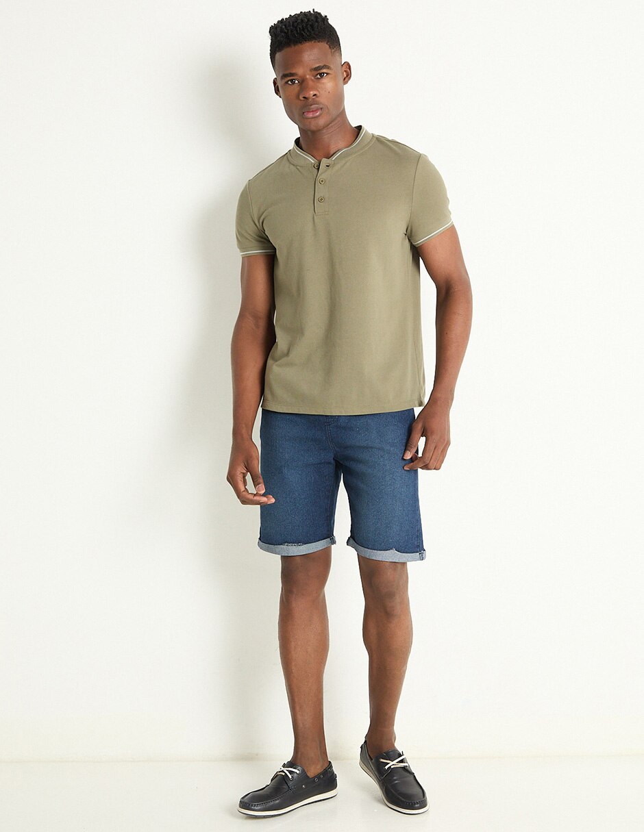 Playera cuello henley para hombre