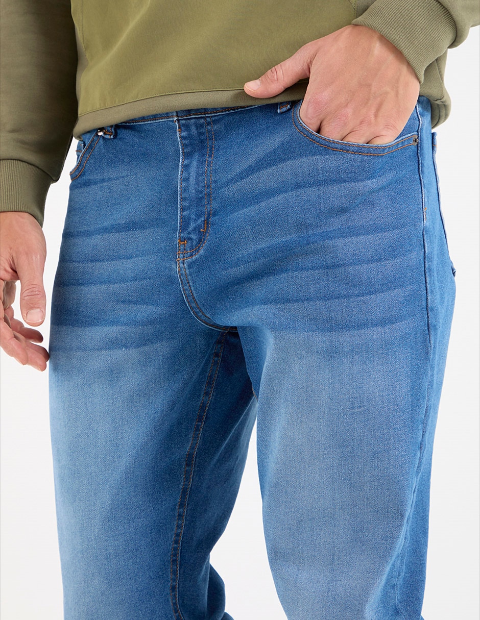 Jeans slim deslavado para hombre 4