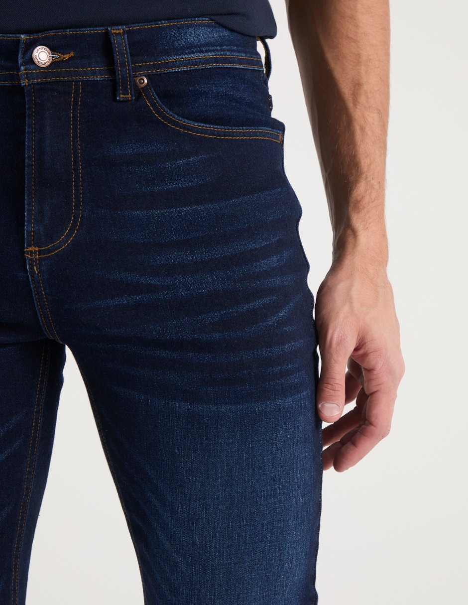 Jeans straight lavado whisker para hombre 10