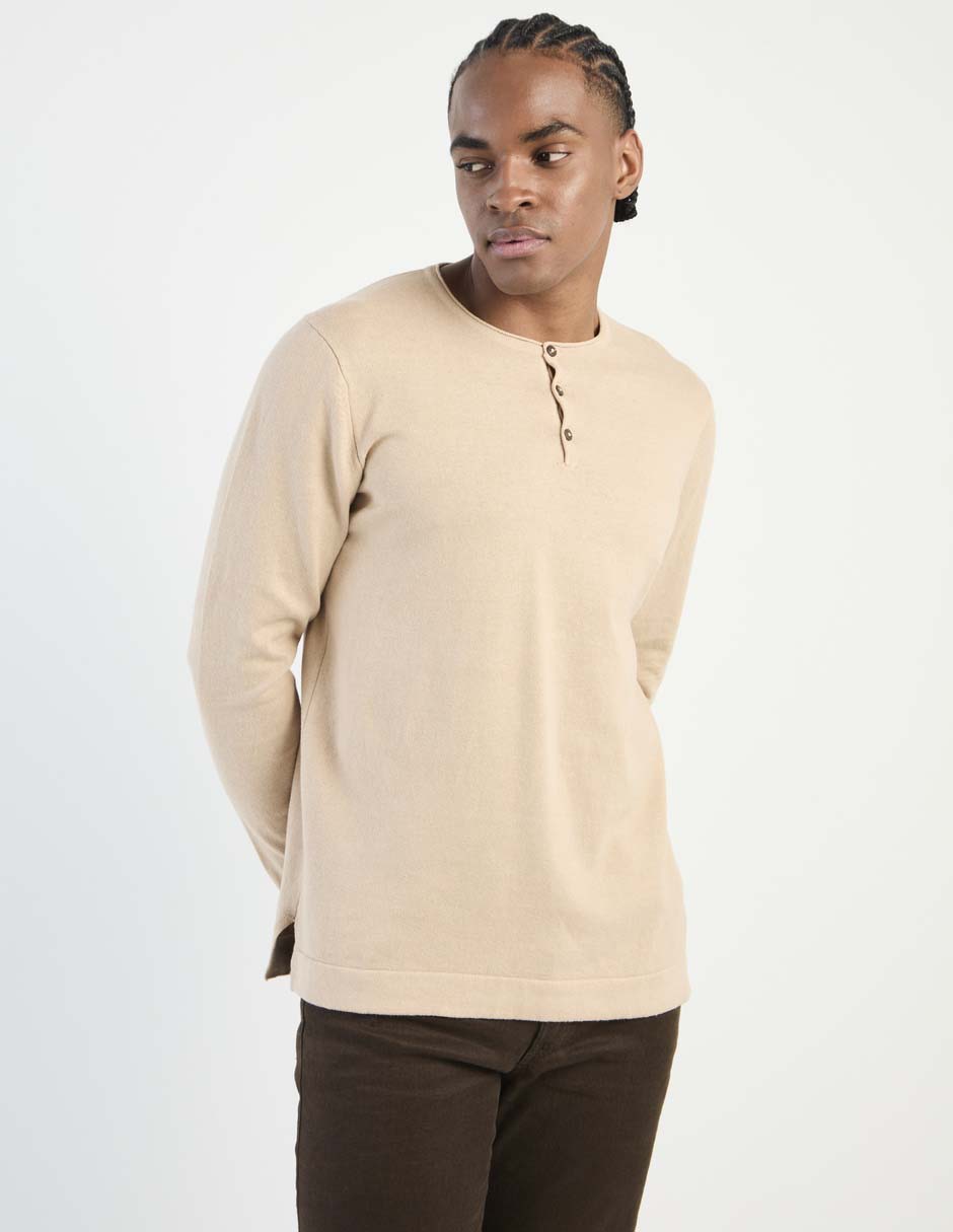 Playera Contempo cuello henley para hombre