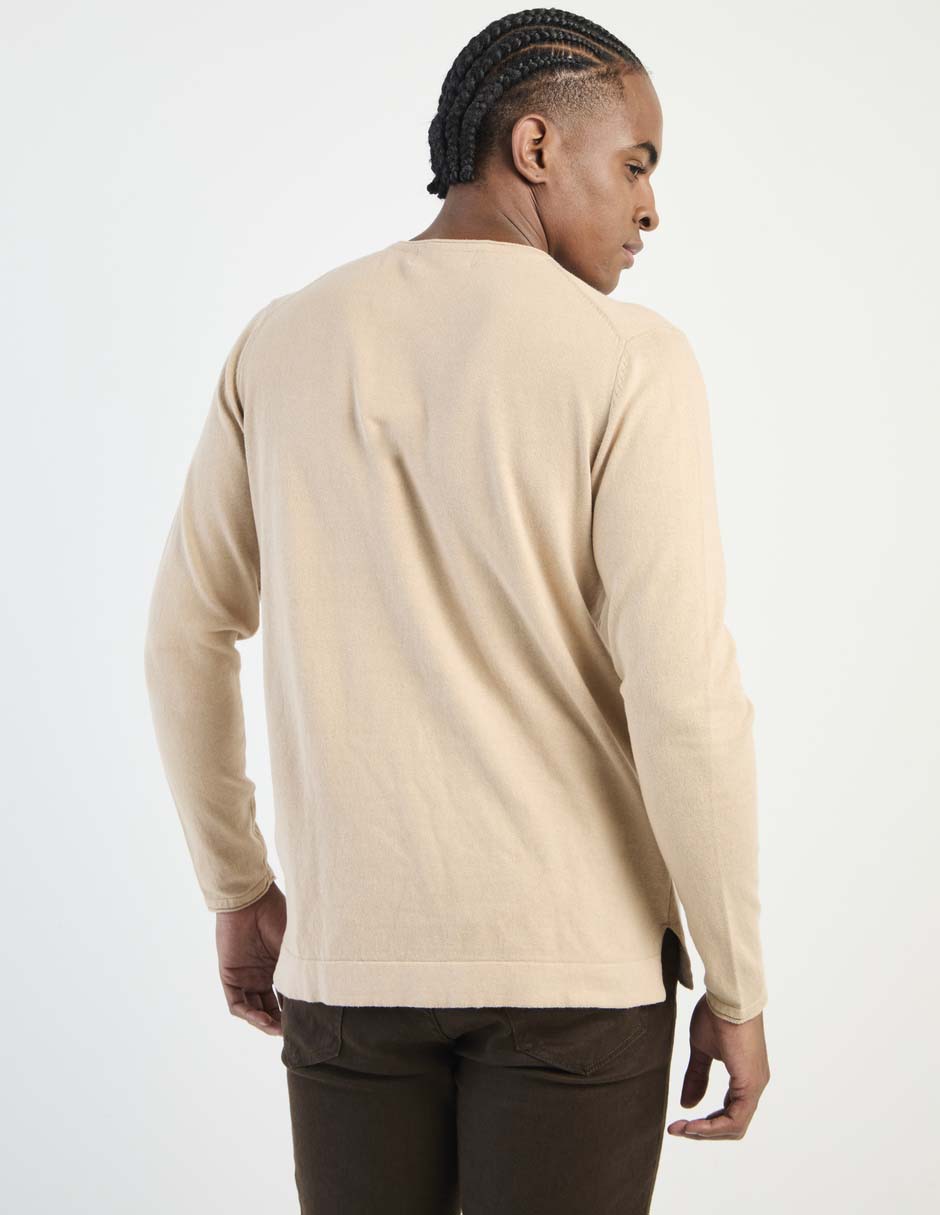 Playera Contempo cuello henley para hombre