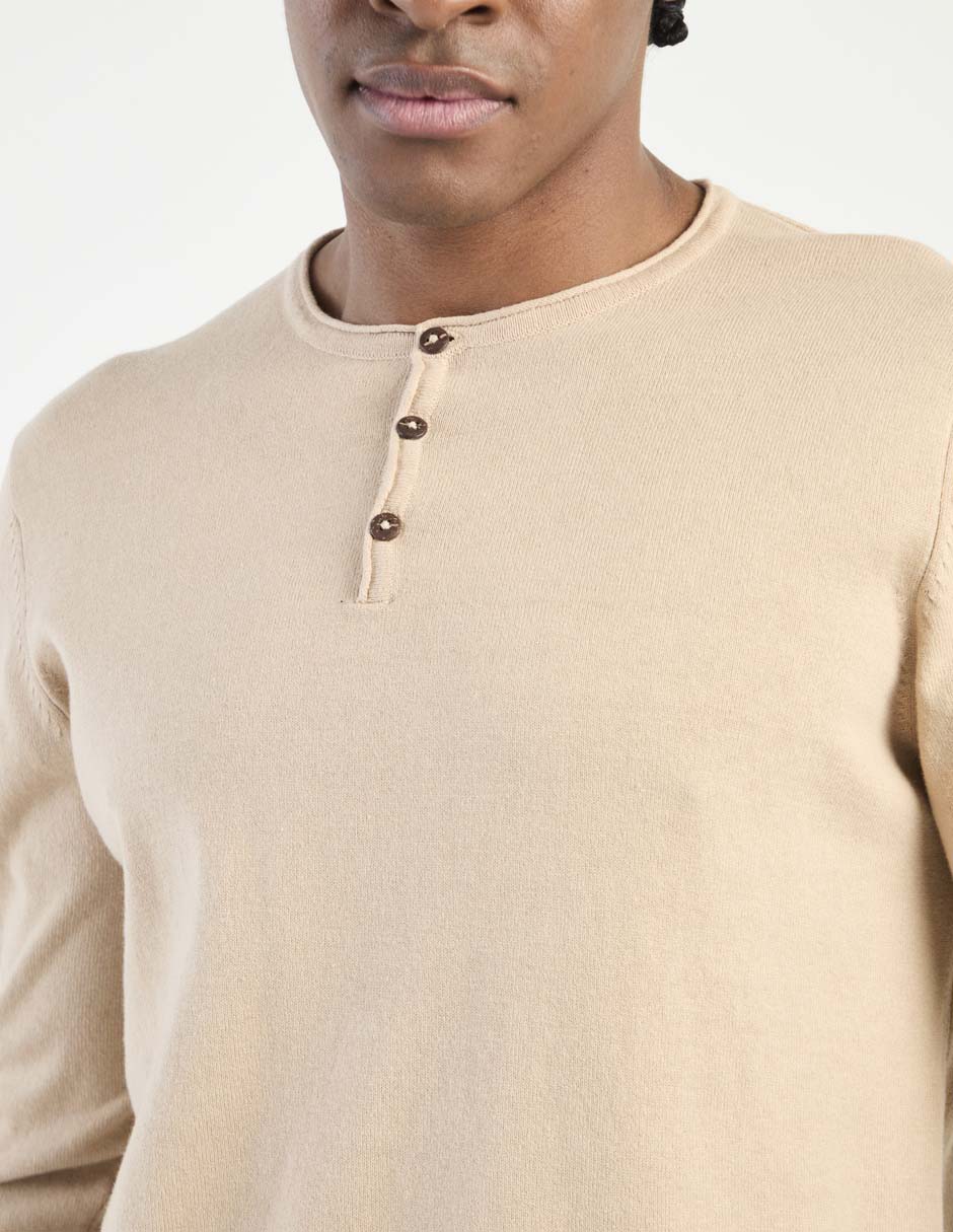 Playera Contempo cuello henley para hombre