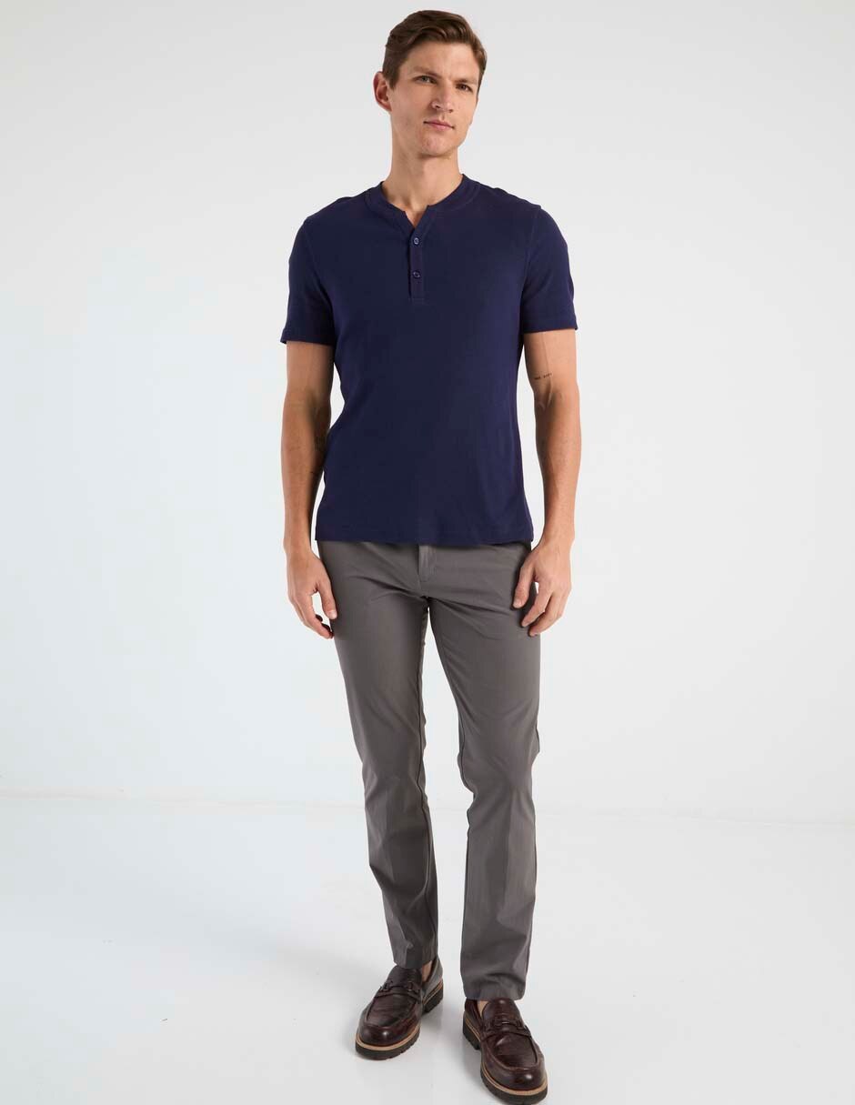 Playera cuello henley para hombre 3