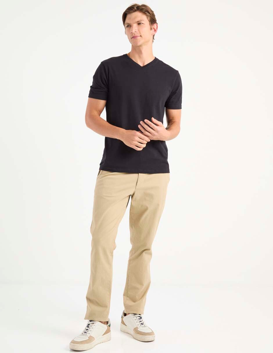 Playera cuello V para hombre 3