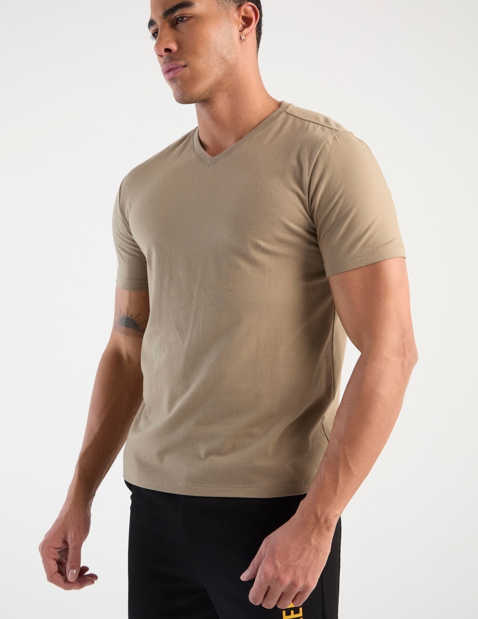 Playera cuello V para hombre