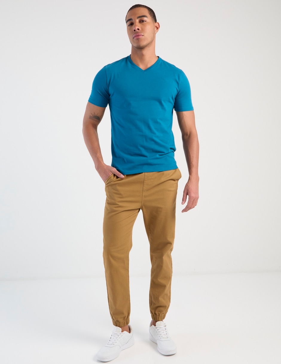 Playera Contempo cuello V para hombre