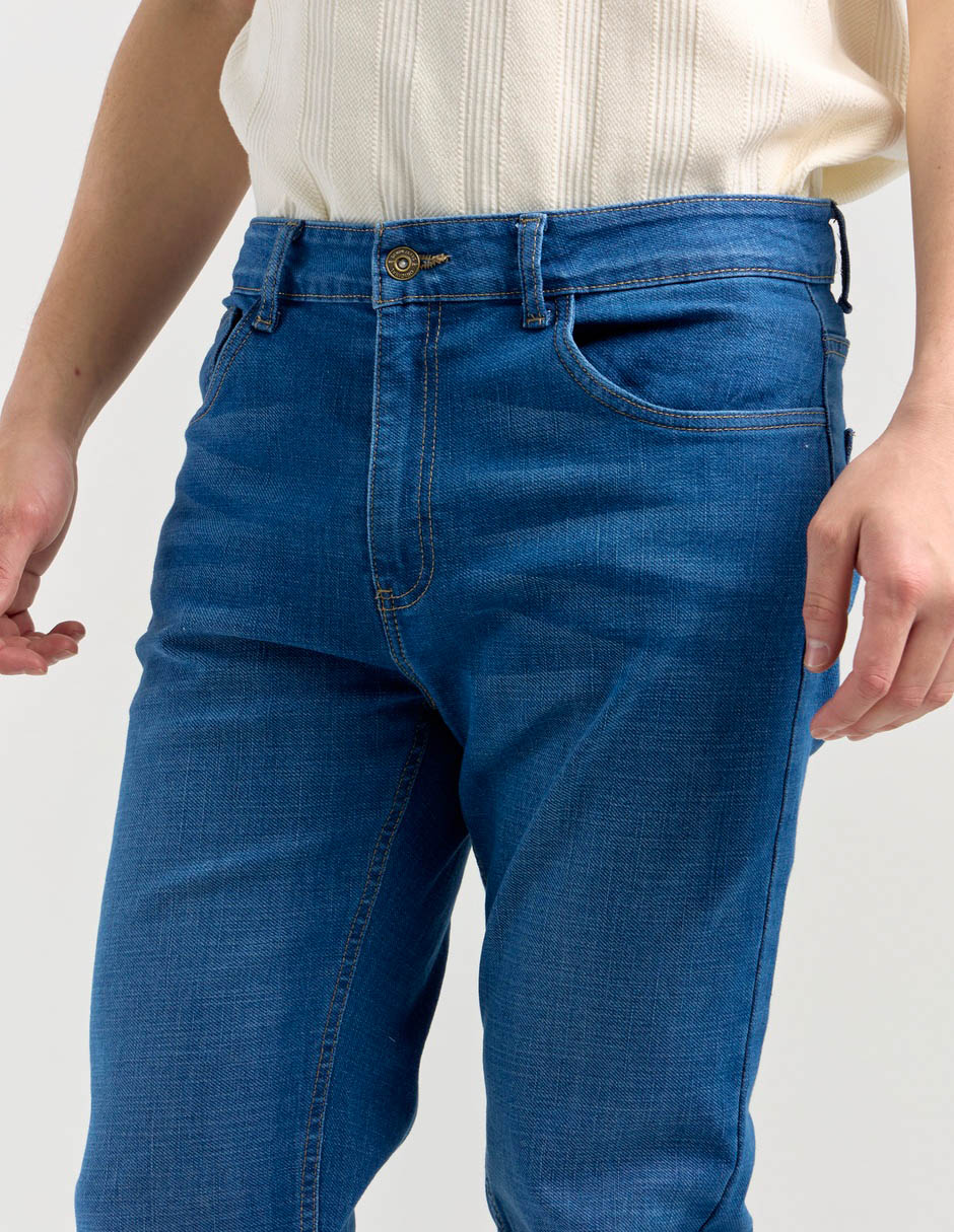 Jeans straight deslavado para hombre 9