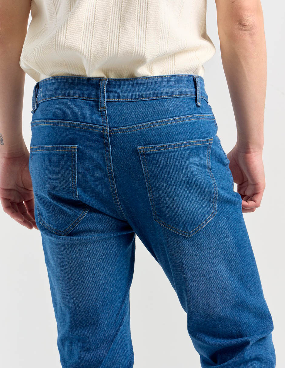 Jeans straight deslavado para hombre 10