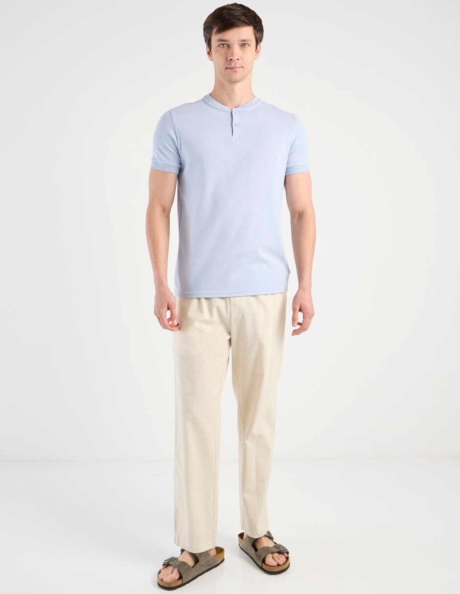 Playera cuello henley para hombre 3