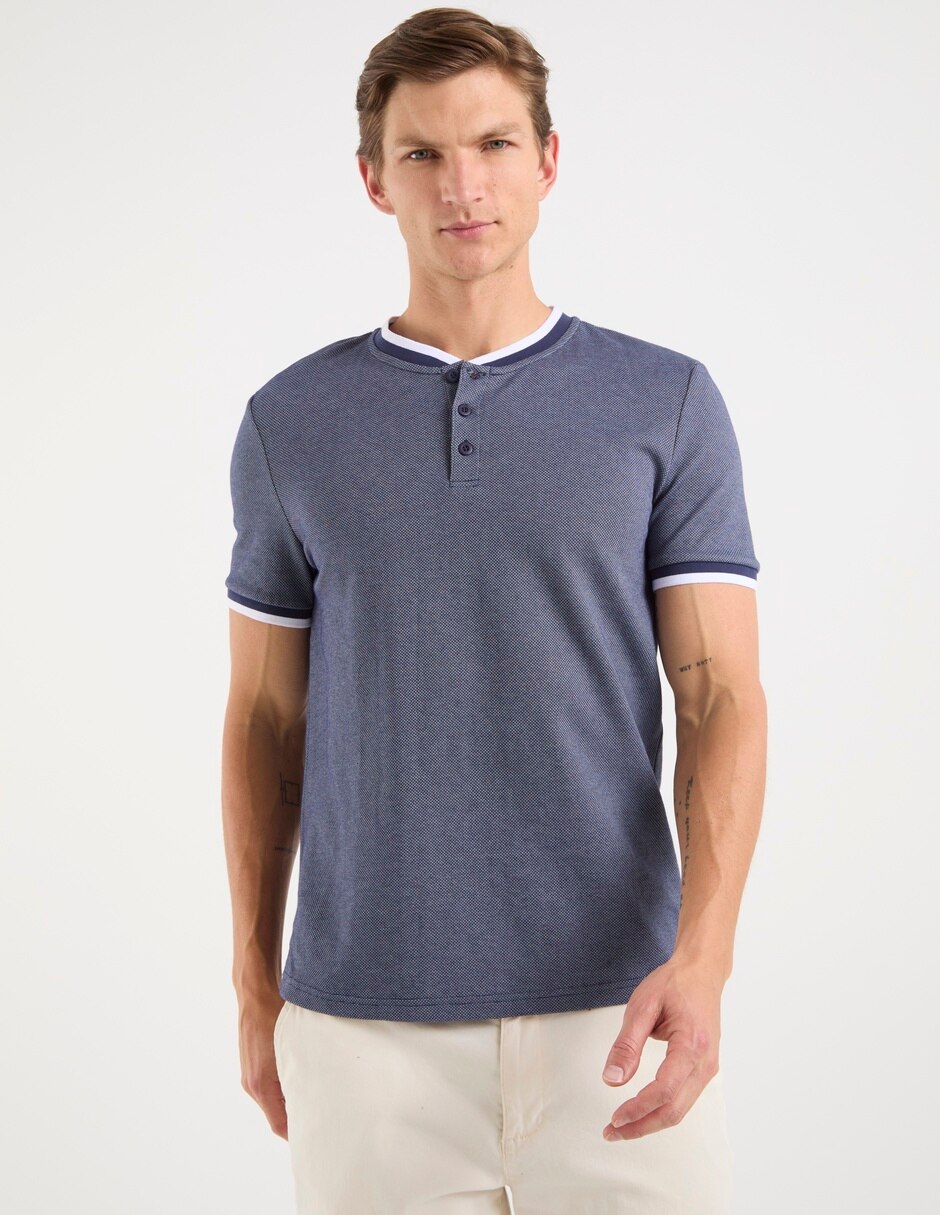 Playera cuello con botón para hombre 5