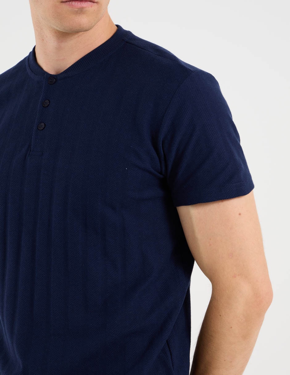 Playera Contempo cuello con botón para hombre